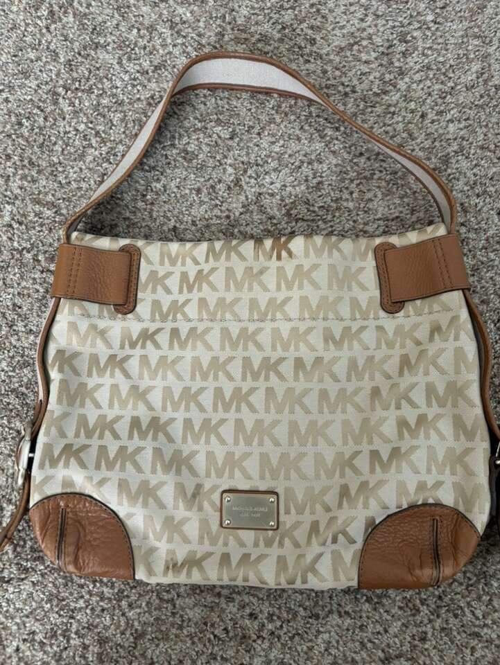 MICHAEL KORS MK PURSE
