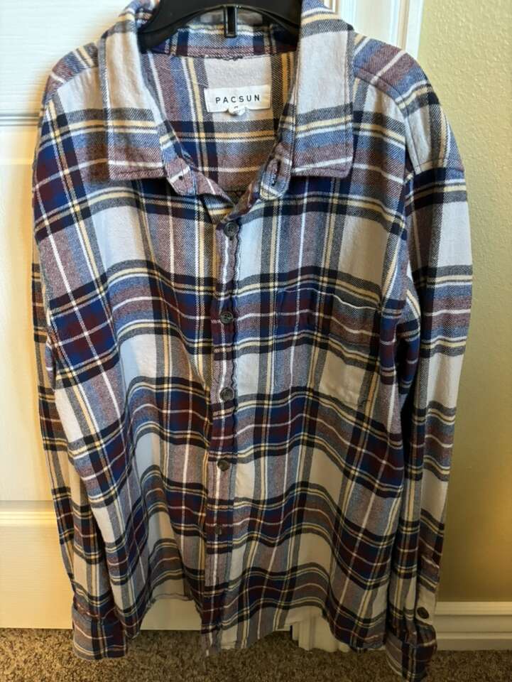 MENS PACSUN FLANNEL PLAID SHIRT- M