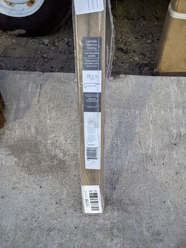 SimpleSolutions 2.37-in x 78.7-in Pretoria Elm Finished Stair Nosing