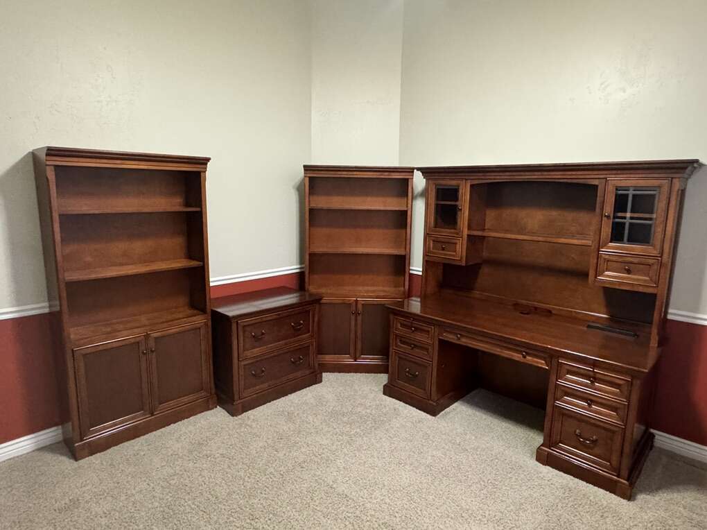 Solid Wood Office Furniture Set Furniture