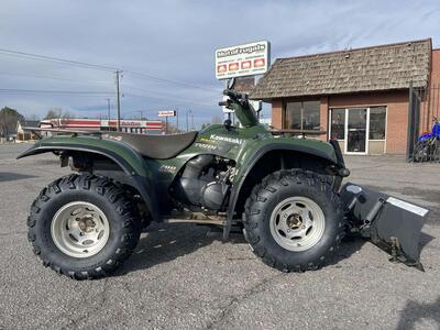2004 KAWASAKI PRAIRIE 700 4x4 W/ WINCH & PLOW!!