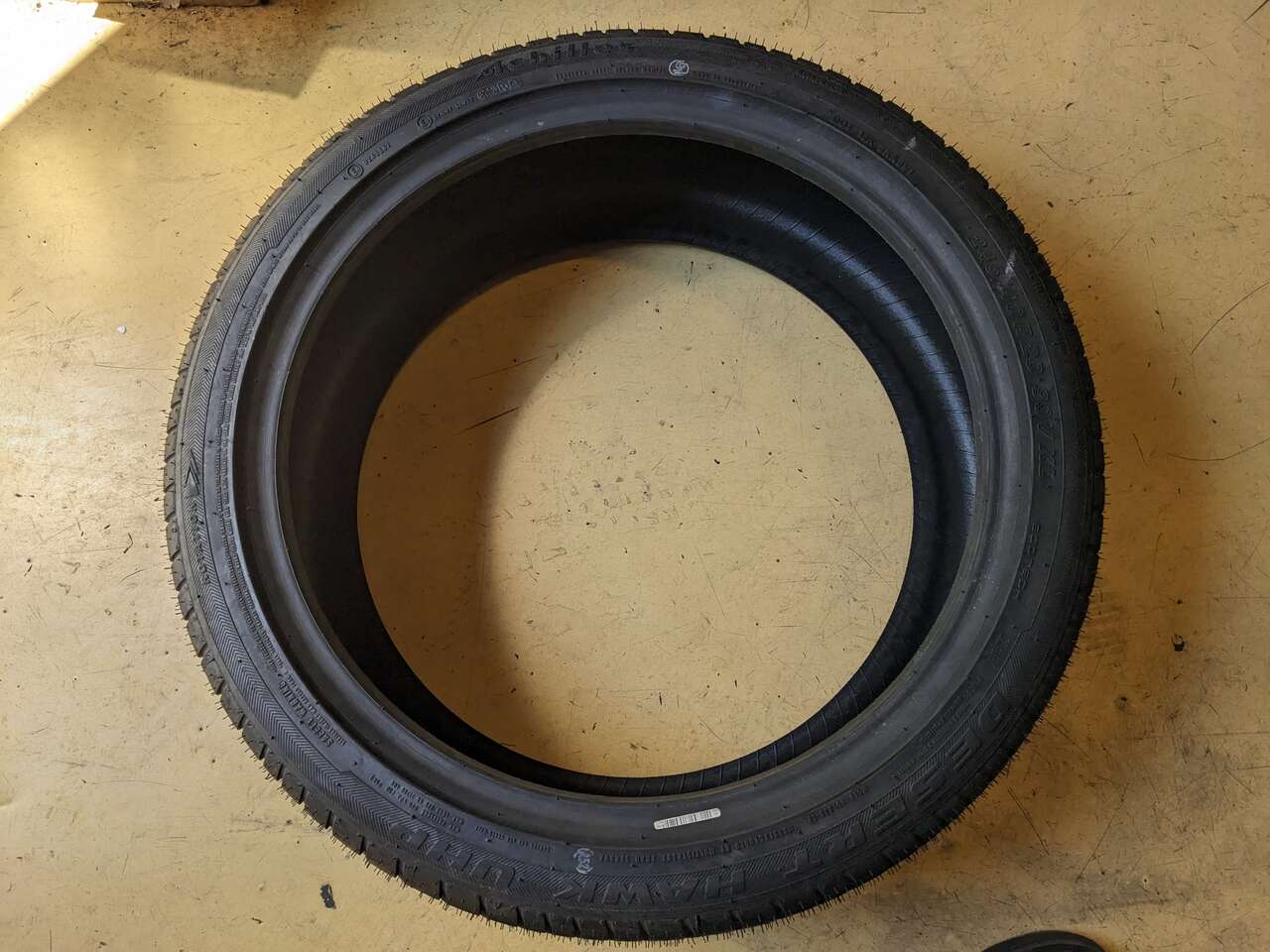 4 ACHILLES DESERT HAWK UHP P 245 40 20 99V XL TIRES  MAG244020 CQ3