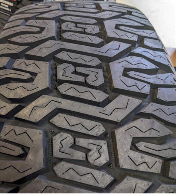 4 RADAR RENEGADE A/T PRO LT 295 55 20 123/120S LRE 10PLY ALL TERRAIN TIRES RAFDTW0065 CQ3