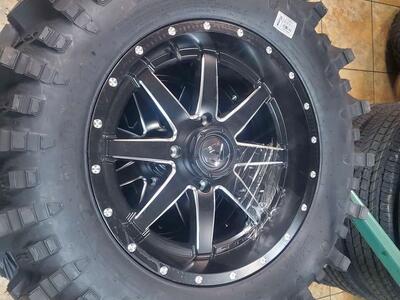 18x7 Fuel Maverick Wheel UTV EFX Moto Slayer 32 9.5 18 Tire Brand New Set