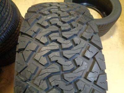 4 VENOM POWER TERRA HUNTER XT LT 35 12.50 17 121R LRE 10PLY ALL TERRAIN TIRE TVPXT13