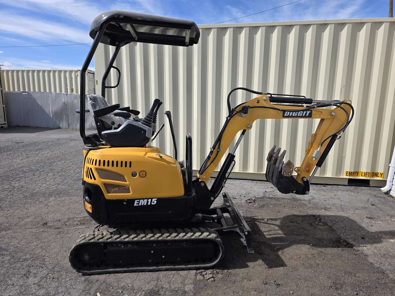 NEW EM15 Mini Excavator