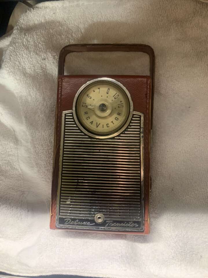 RCA Victor Deluxe Transistor Radio Vintage Music