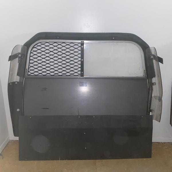 Vehicle Cages And Partitions