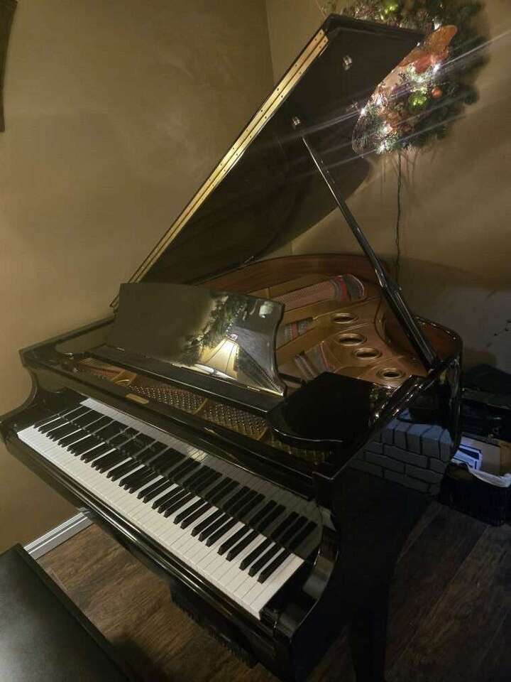 Hallet Davis Grand Piano
