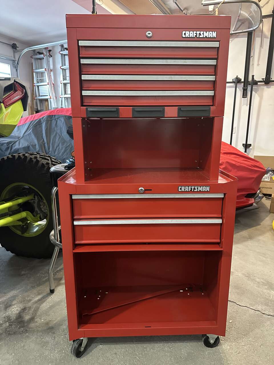 Craftsman 26" rolling tool box Industrial