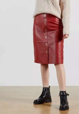 *** NEW WITH TAGS TED BAKER DK RED LEATHER BUTTON PENCIL SKIRT - SIZE 0 ***