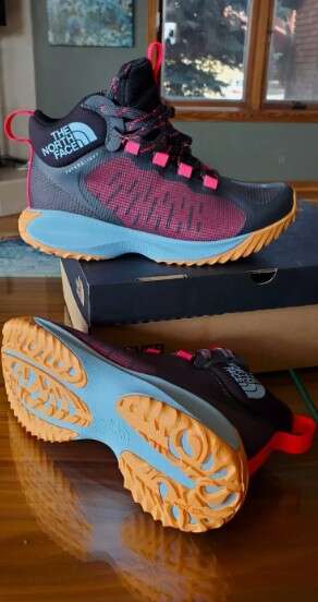 *** NIB Women's North Face Wayroute Mid Futurelight Hiking Boots - Size 6.5 ***