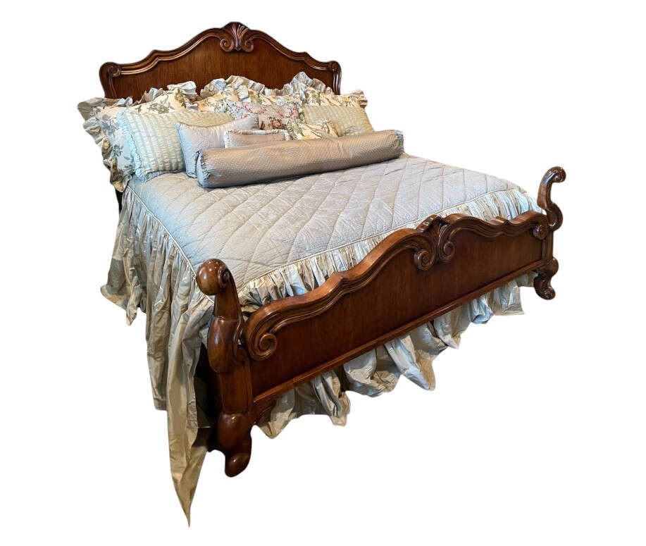 Hickory Chair Wood King Bed Frame Set