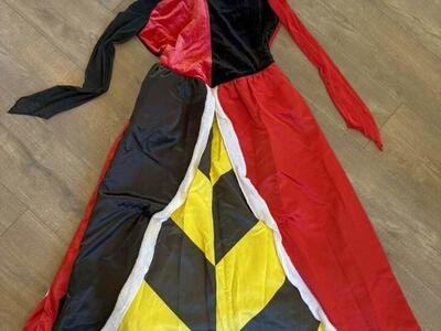 Queen Of Hearts Costume