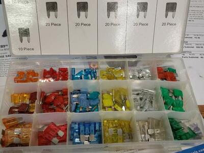 Assortment of Car Fuses