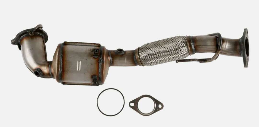 New in box Catalytic Converter Cateran 33402