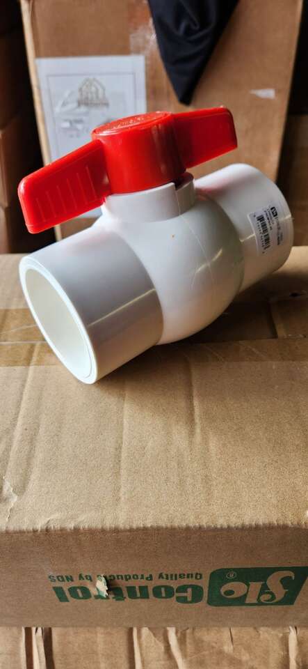 New in box FLO NDS E1310-20 2" PVC Set of 6 In Box