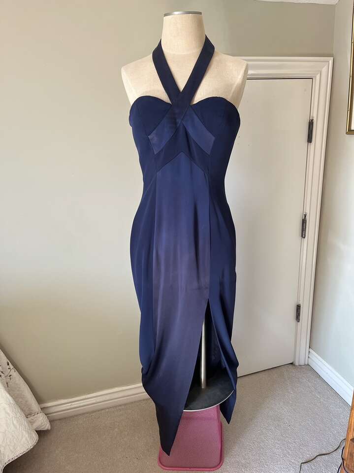 Formal / Prom evening Dress Navy Size 6
