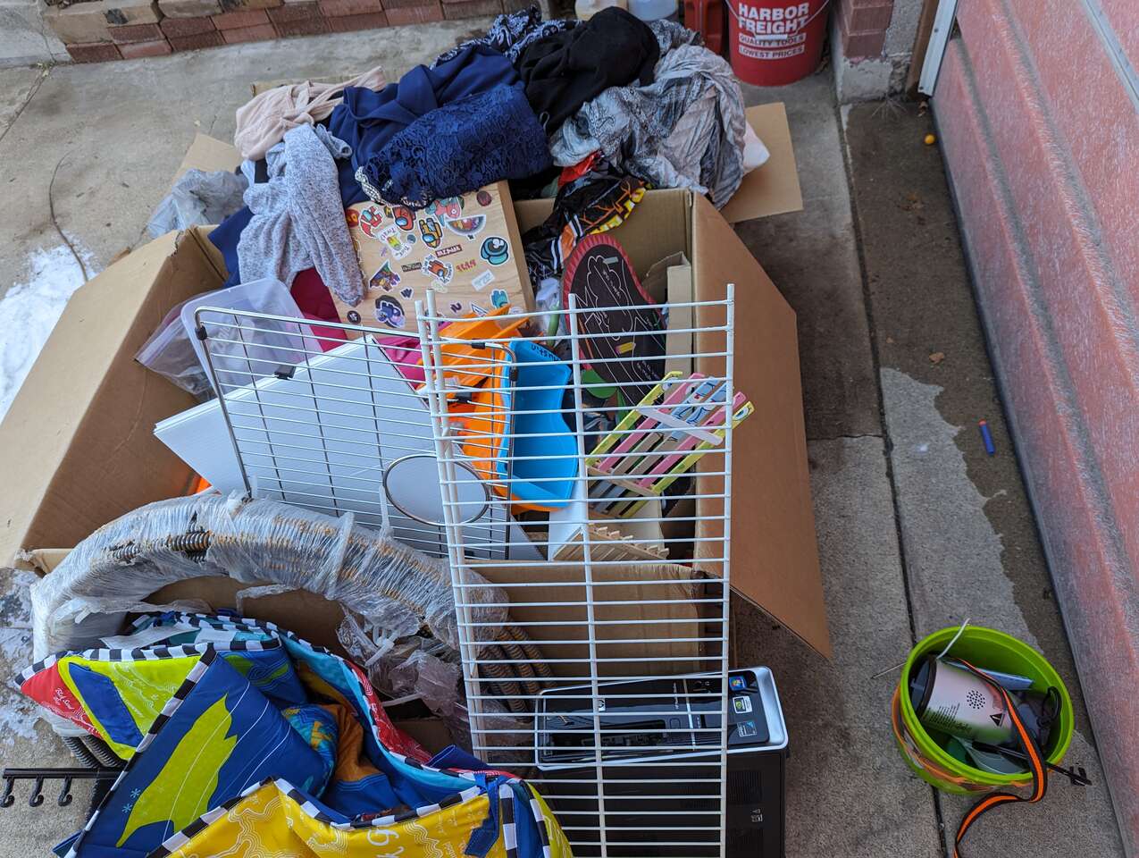 Yard sale leftovers. FREE