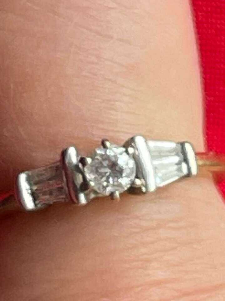 Vintage 14k Two Tone Gold Round Cut Baguette Ring