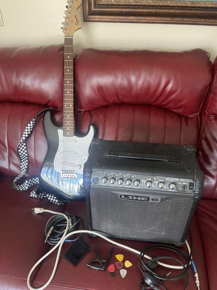 Fender Squier Strat Guitar & Line 6 Spider 3 Amp