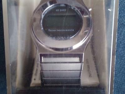 New 1977 Texas Instruments LCD Ti3h 457-15