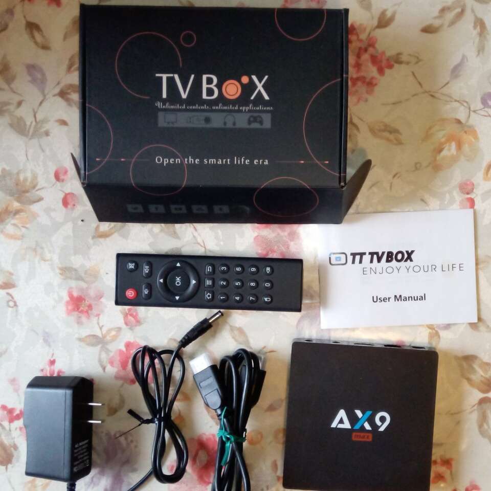 Like New Android TV Box AX9