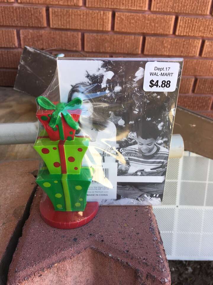 New Vertical Christmas Picture Frame