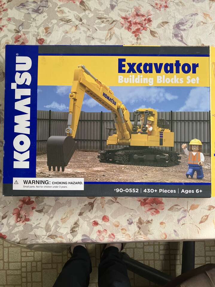 Komatsu Lego Like Excavator