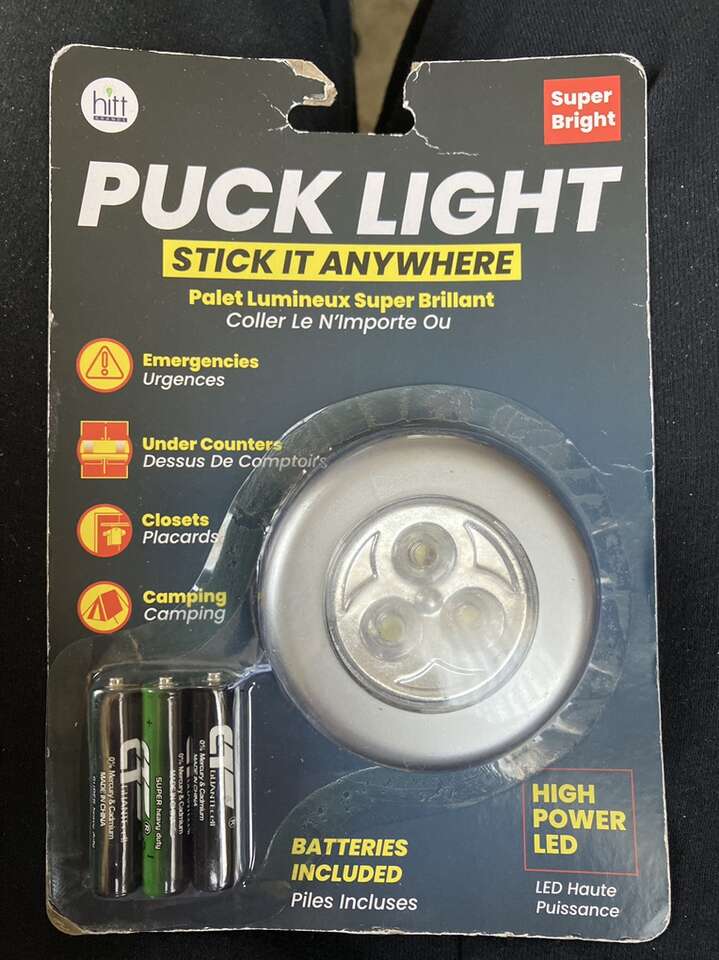 New LED Puck Light With Batteries