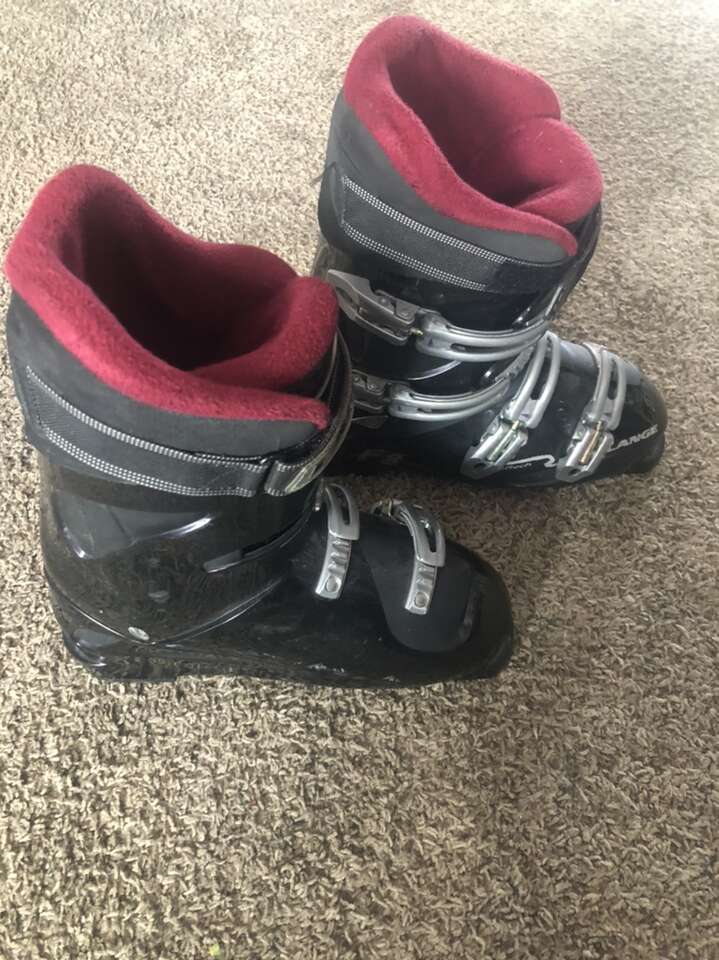 Lange Ski Boots