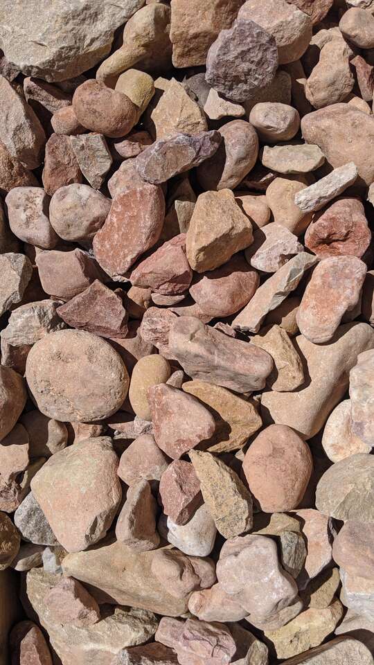 Decorative Rock Hunky Mountain Berry 4 inch minus