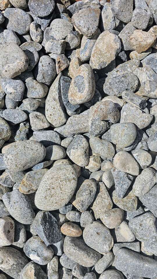 Decorative Rock Smoked Granite Cobble 1"-3"
