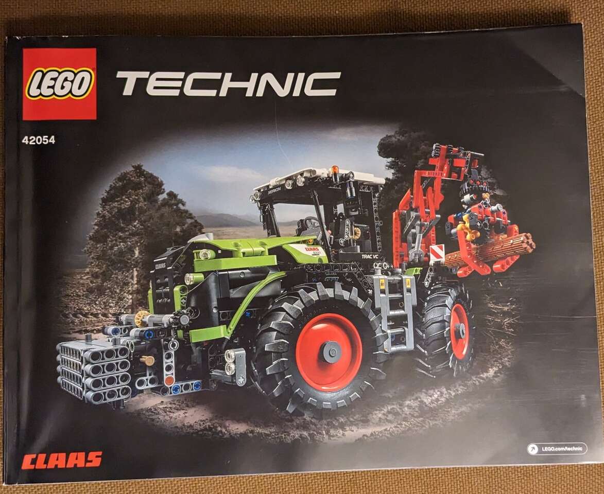 LEGO Technic 42054: CLAAS XERION 5000 TRAC VC