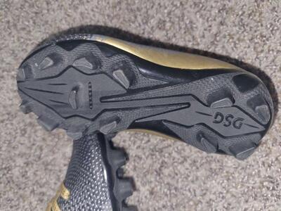 DSG kids sports cleats.