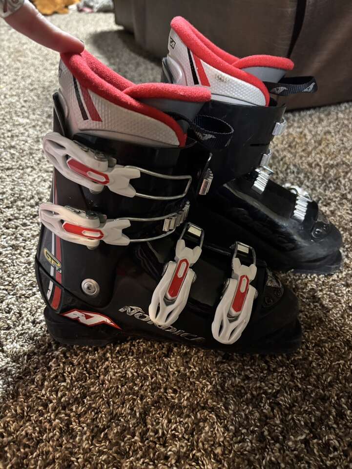 22.5 Nordica Ski Boot