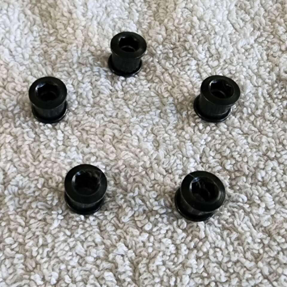 Chain ring bolts