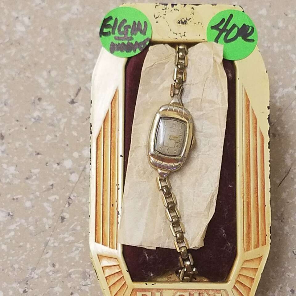 Vintage ladies Elgin watch. Working
