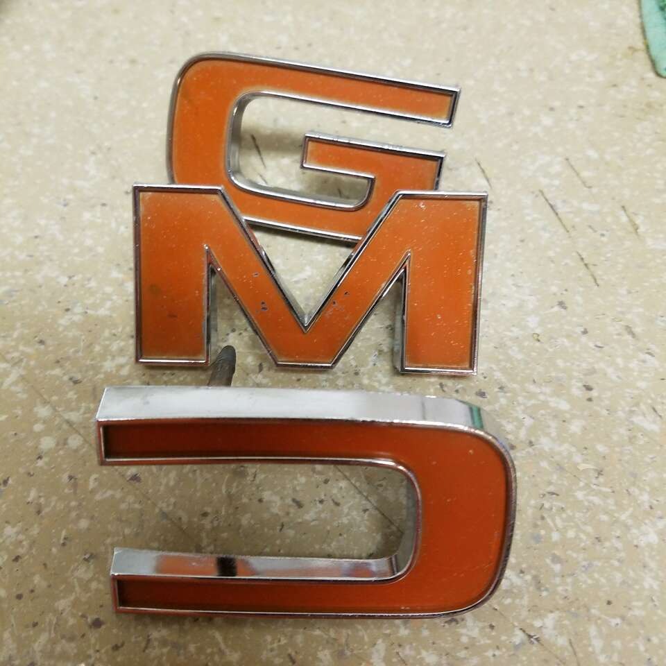 73-80 GMC grill letter