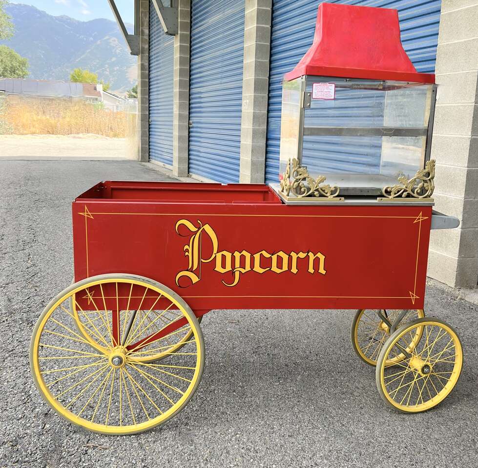 Large 53 Length Popcorn Wagon & Wisco Food / Pizza Warmer Business