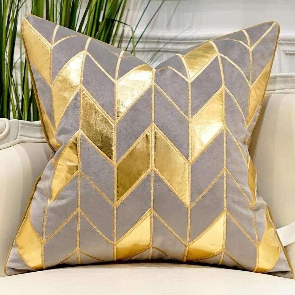Avigers 20 x 20 Inches Grey Gold Striped Cushion Luxury European Throw Decorative Pillows Cover Couch Living Room Bedroom