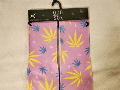 ODD Sox Crew Dress Sock Men Size 6-13 Pink Marijuana Weed Leaf Print