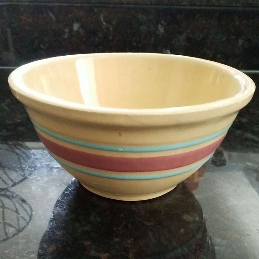 Vintage Pottery Ovenware #7 Mixing Bowl Ribbed Wit