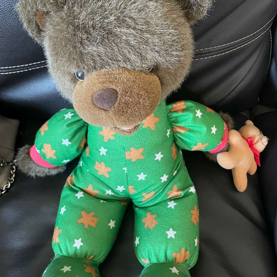 AVON CHRISTMAS BEDTIME TALKING BEARBEAR