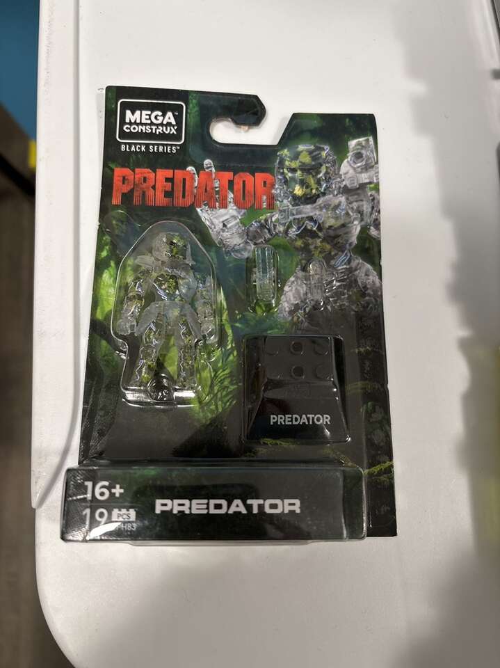 Mega Construx Predator
