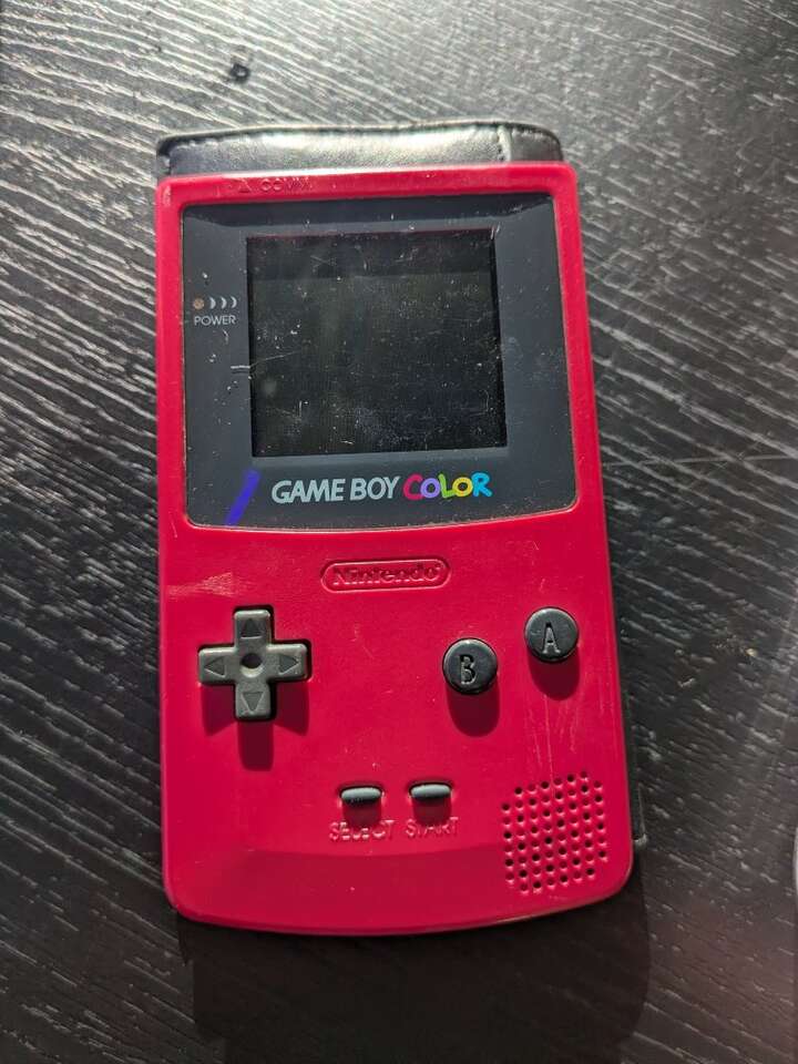Berry Red Gameboy Color