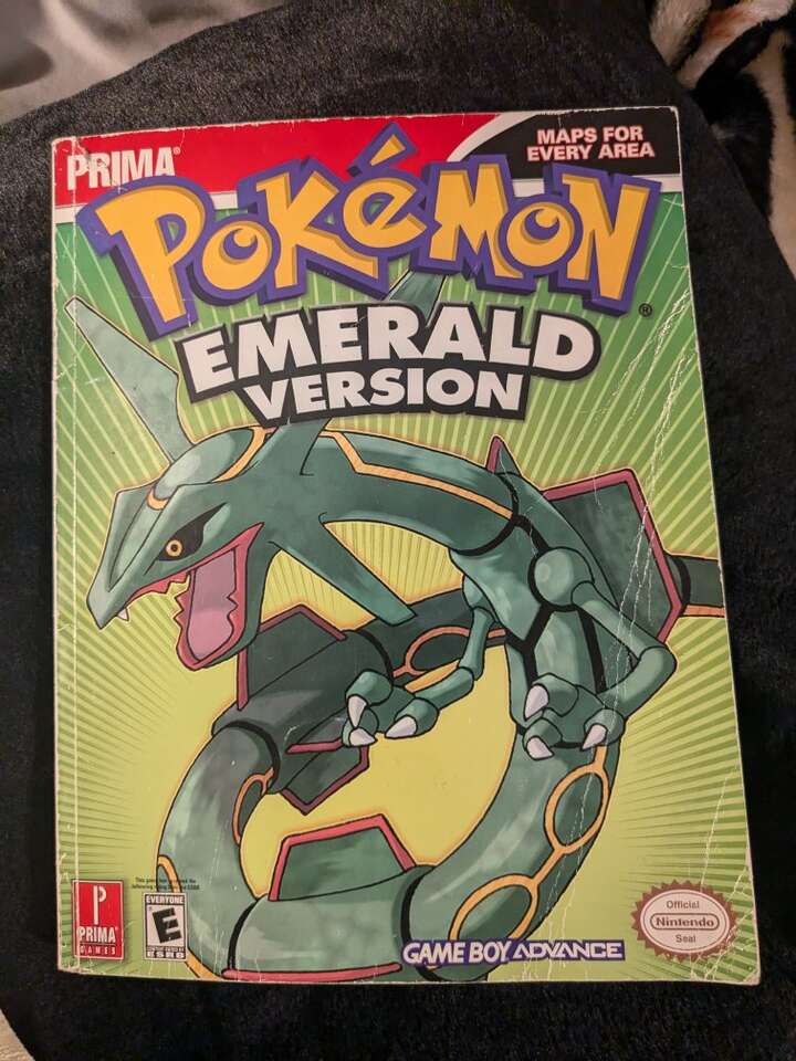 Original Pokemon Emerald Version Guide & Game