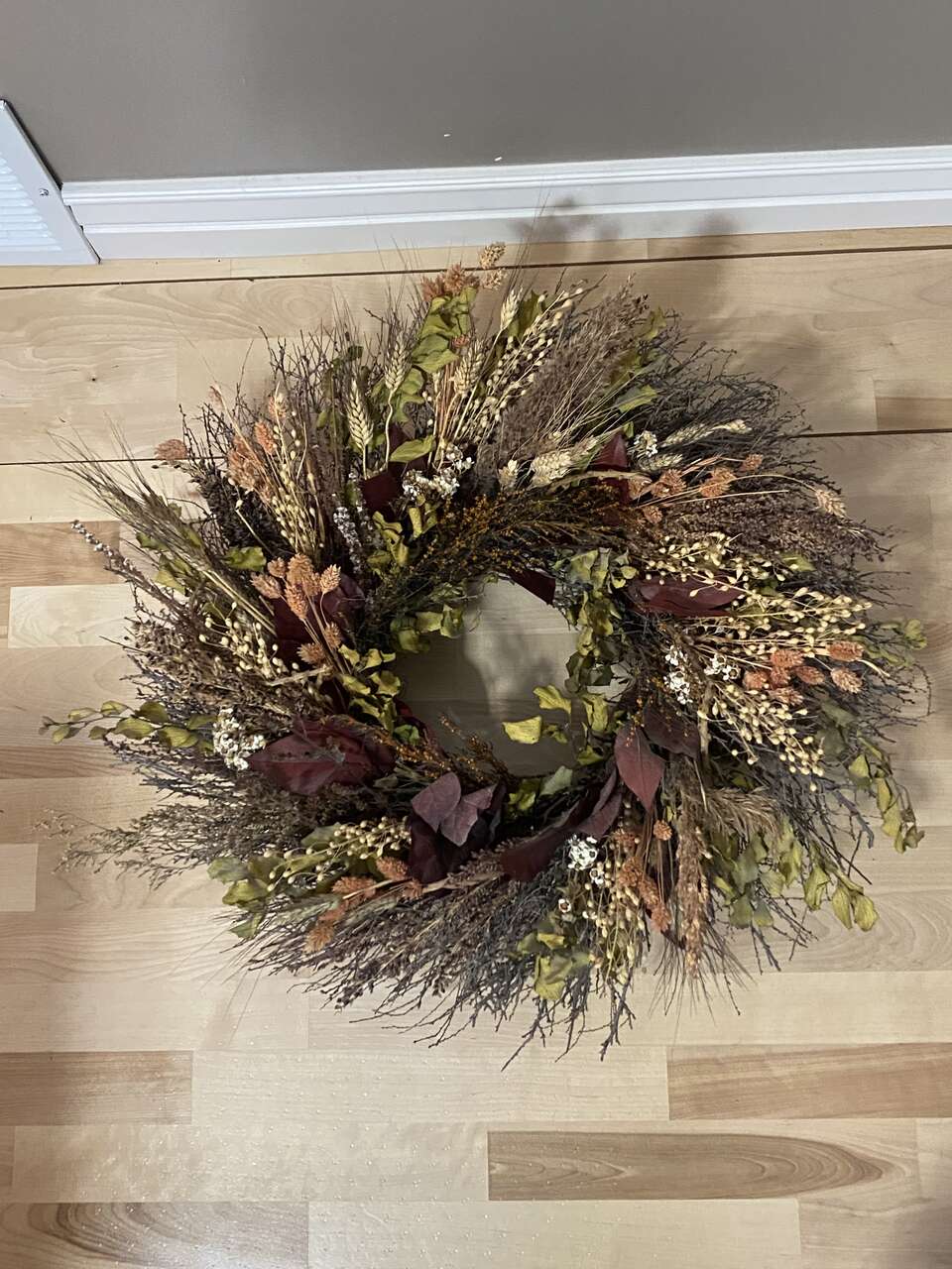 Beautiful Large Dried Flower Wreath- Like New Condition