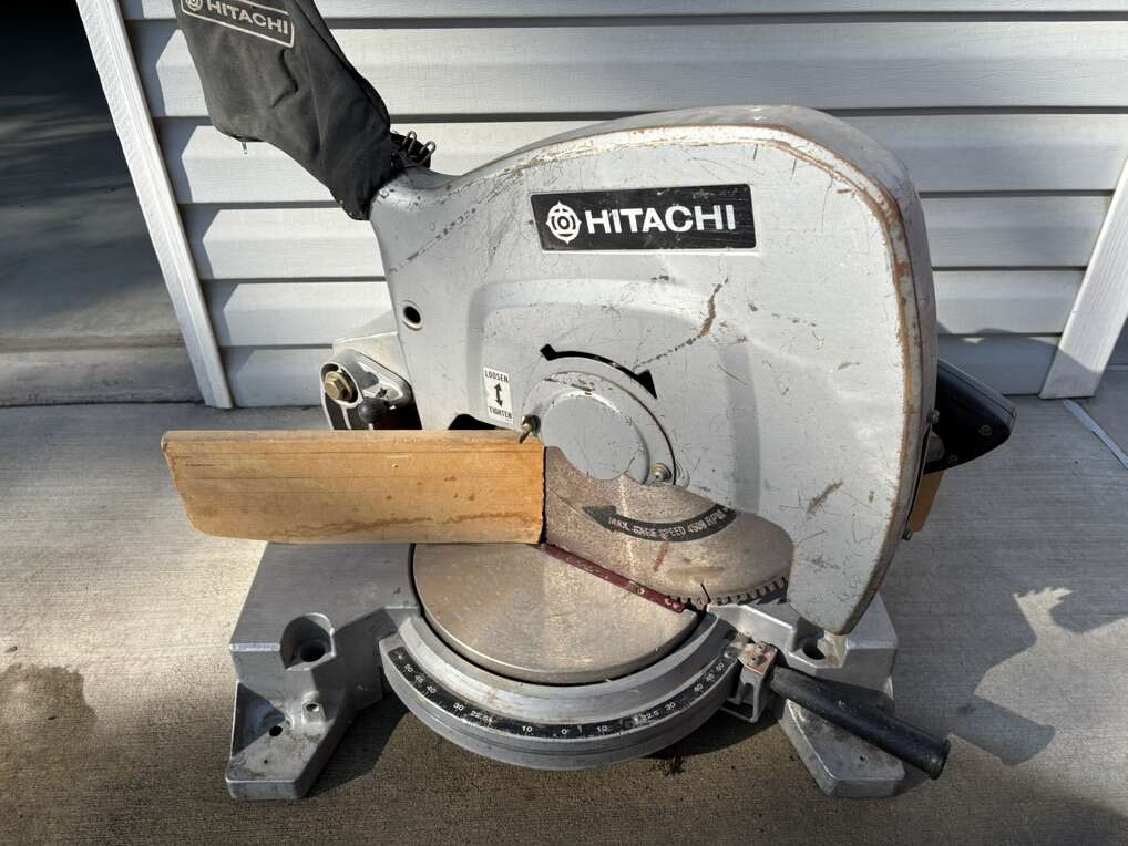 Hitachi 15 Mitre Saw
