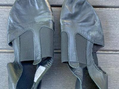 Split Sole Jazz Shoe